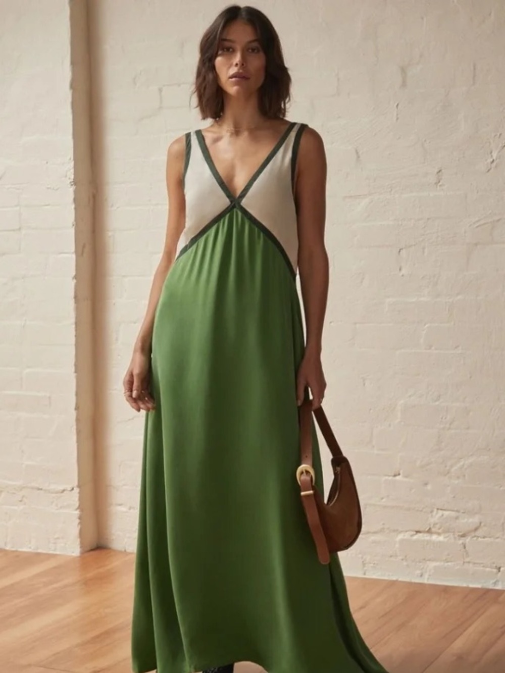 SANCIA NAOMI DRESS IN BOTTLEGREEN